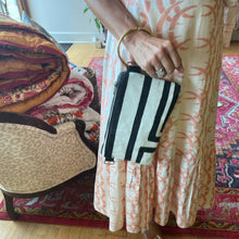 Load image into Gallery viewer, Bangle Clutch - 1