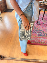 Load image into Gallery viewer, Bangle Clutch - 4
