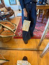 Load image into Gallery viewer, Bangle Clutch - D