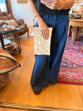 Load image into Gallery viewer, Bangle Clutch - F