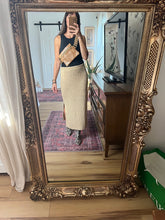 Load image into Gallery viewer, EV Sling Bag - Latte