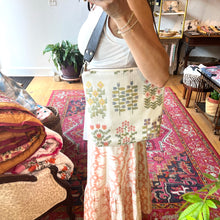 Load image into Gallery viewer, Indi Shoulder Bag - 2

