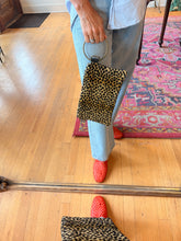 Load image into Gallery viewer, Bangle Clutch - 5
