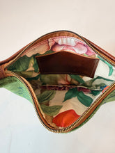 Load image into Gallery viewer, Bangle Clutch - 3
