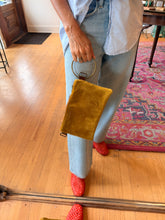 Load image into Gallery viewer, Bangle Clutch - 1
