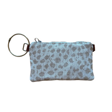 Load image into Gallery viewer, Bangle Clutch - 5
