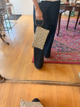 Load image into Gallery viewer, Bangle Clutch - 5
