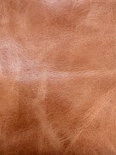 Load image into Gallery viewer, Bangle Clutch - 7- leather
