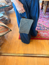 Load image into Gallery viewer, Bangle Clutch - Y
