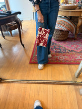 Load image into Gallery viewer, Bangle Clutch - O
