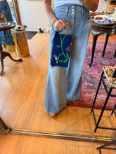 Load image into Gallery viewer, Bangle Clutch - W
