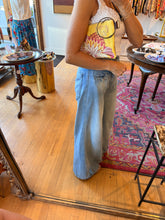 Load image into Gallery viewer, Bangle Clutch - A
