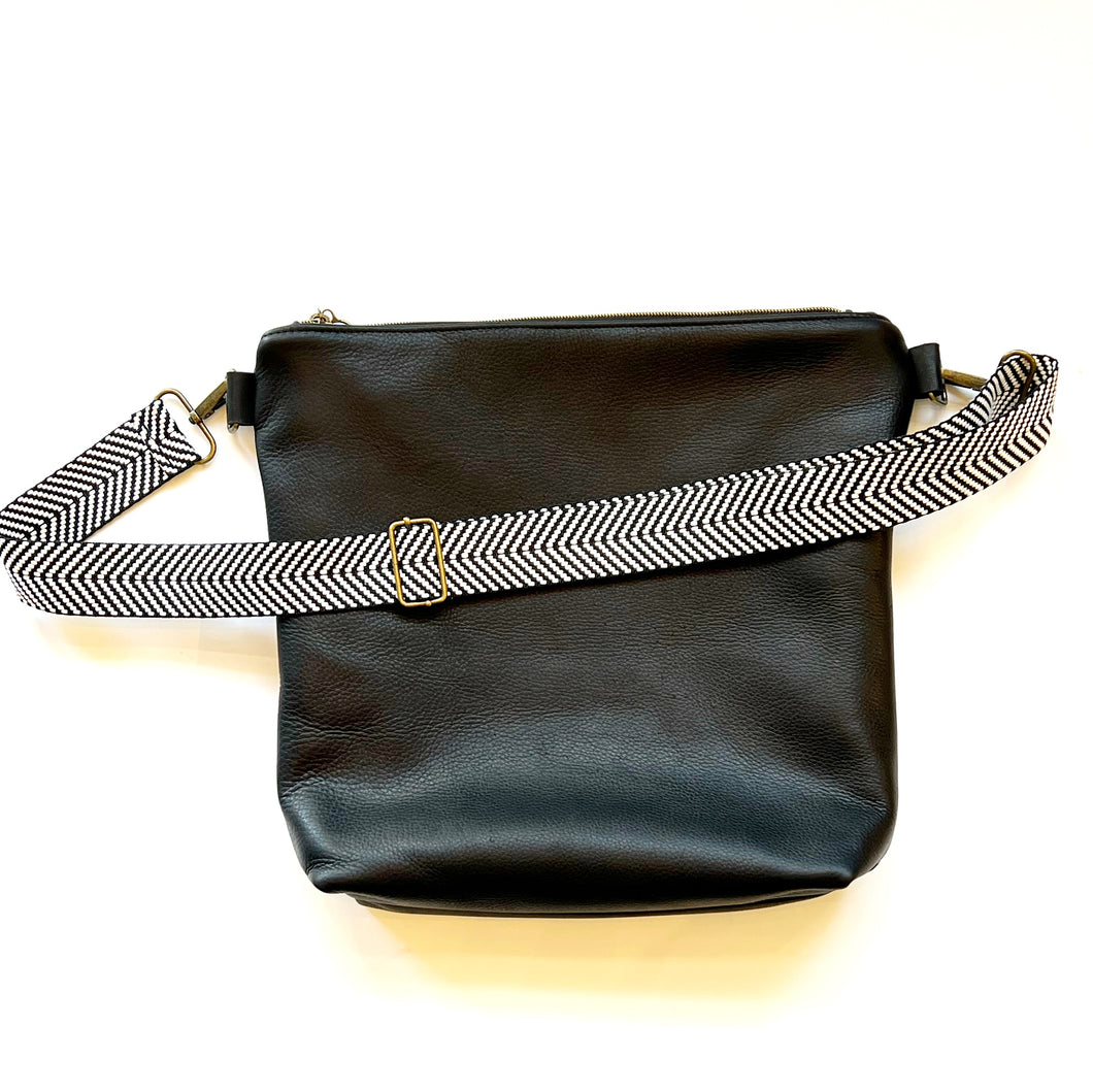 Indi Shoulder Bag - Black