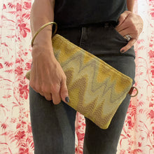 Load image into Gallery viewer, Bangle Clutch - F
